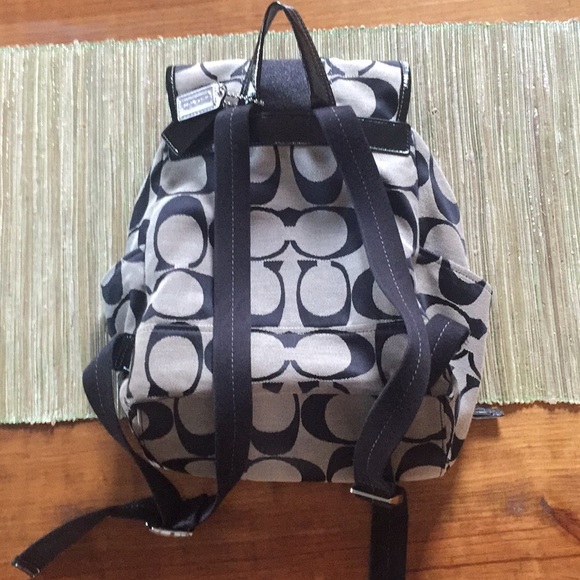 Back Pack - Picture 3 of 8